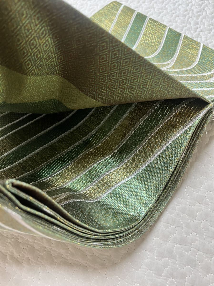 未使用 袋帯 全通 しつけ糸付き 緑 竹色 両面 金糸 西陣織 帯 正絹 きもの_画像9