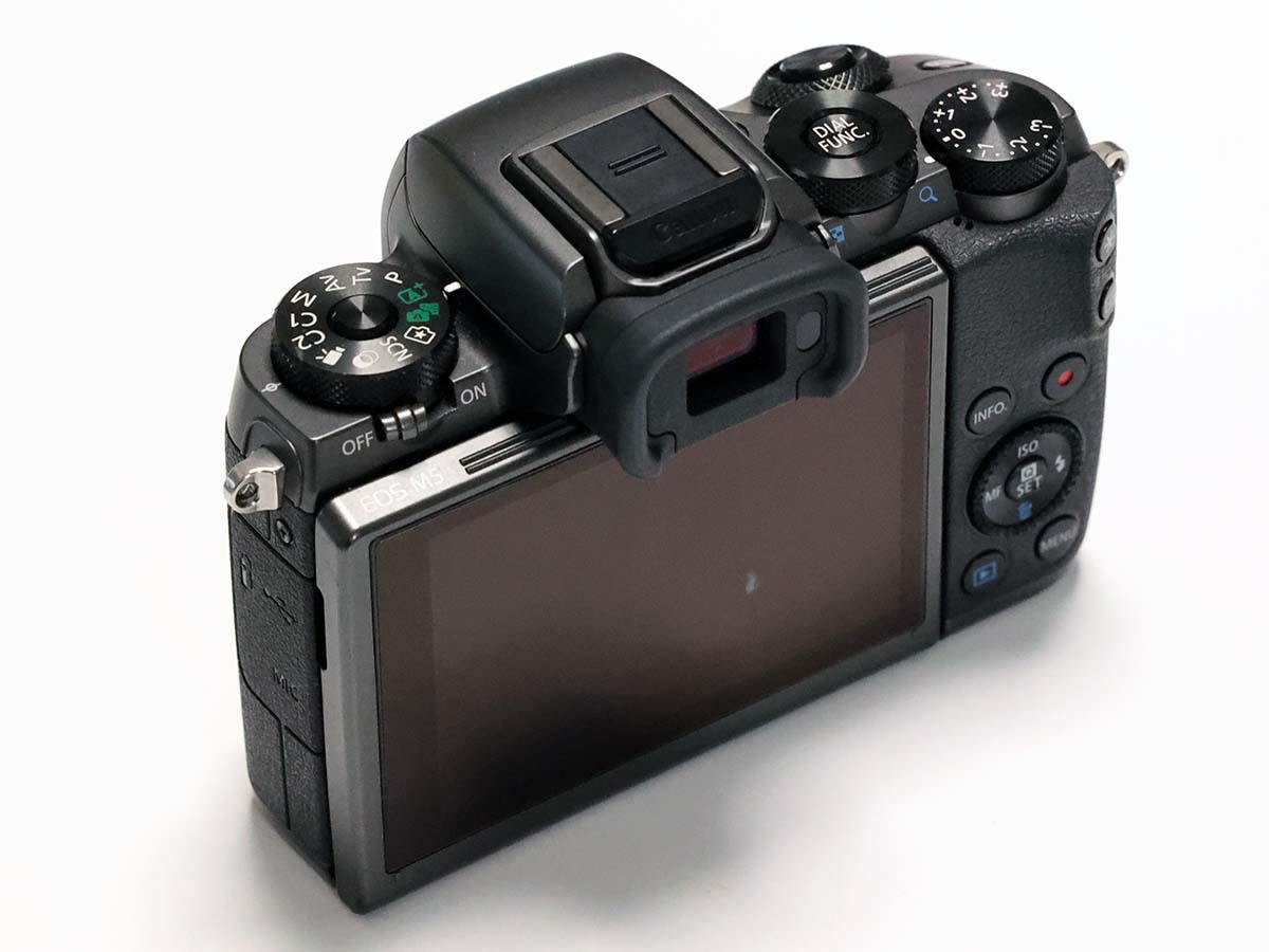 人気沸騰ブラドン 【送料無料・保証有】Canon EOS 2023年1月まで保証有 