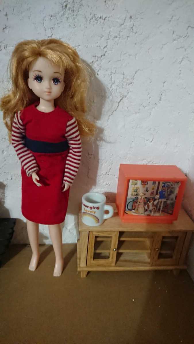  miniature Licca-chan doll tv retro 