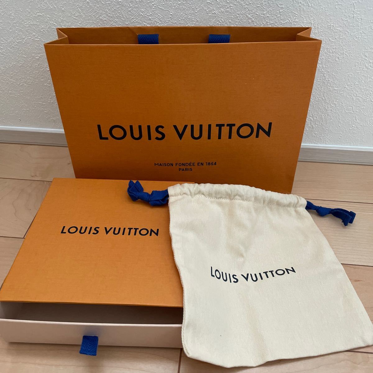 LOUIS VUITTON ルイヴィトン 空箱 保存袋 紙袋 付属品