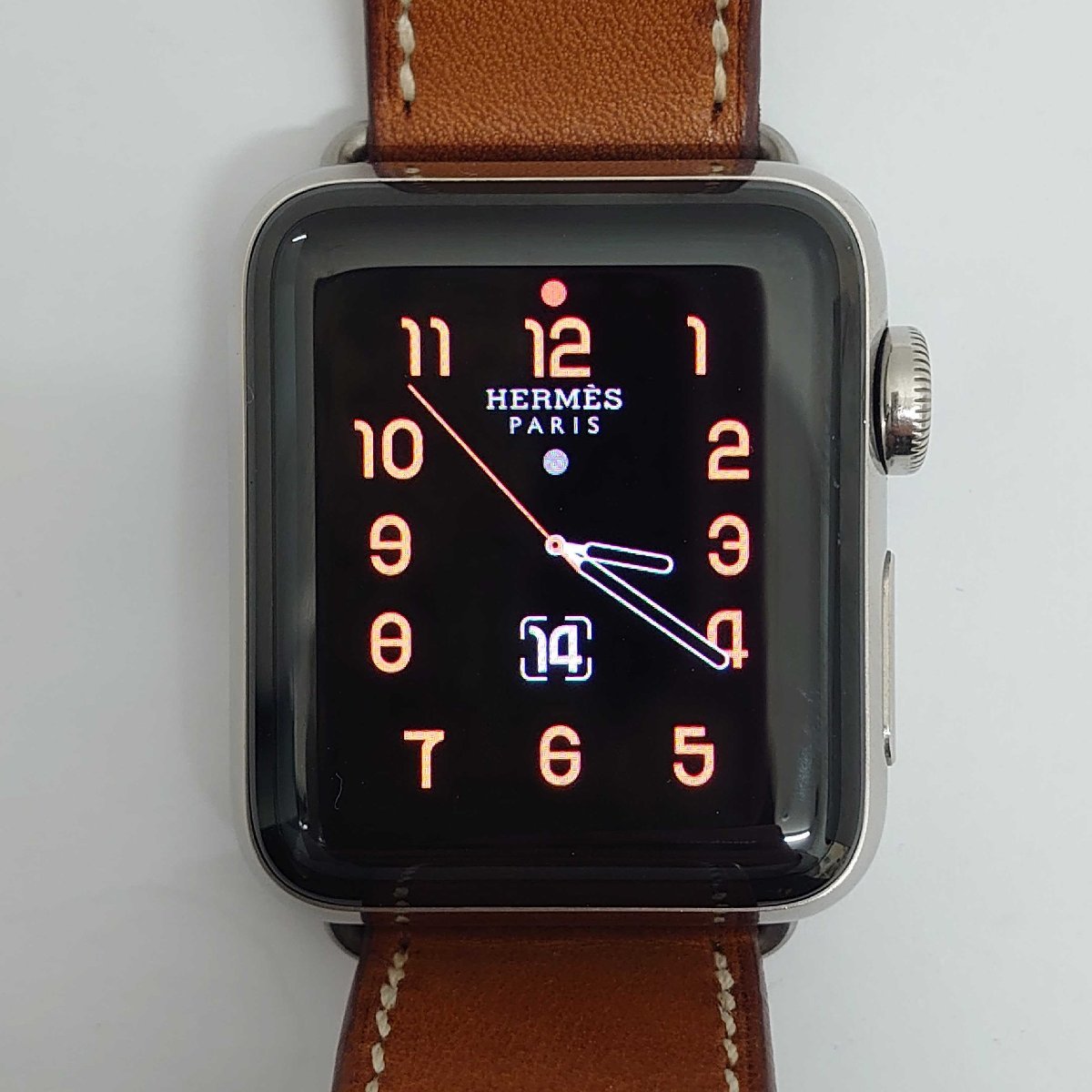 Apple Watch HERMES エルメス Series3 38mm GPS+Cellularモデル MQML2J/A 別途純正バンド2本付 中古良品 (U)_画像2