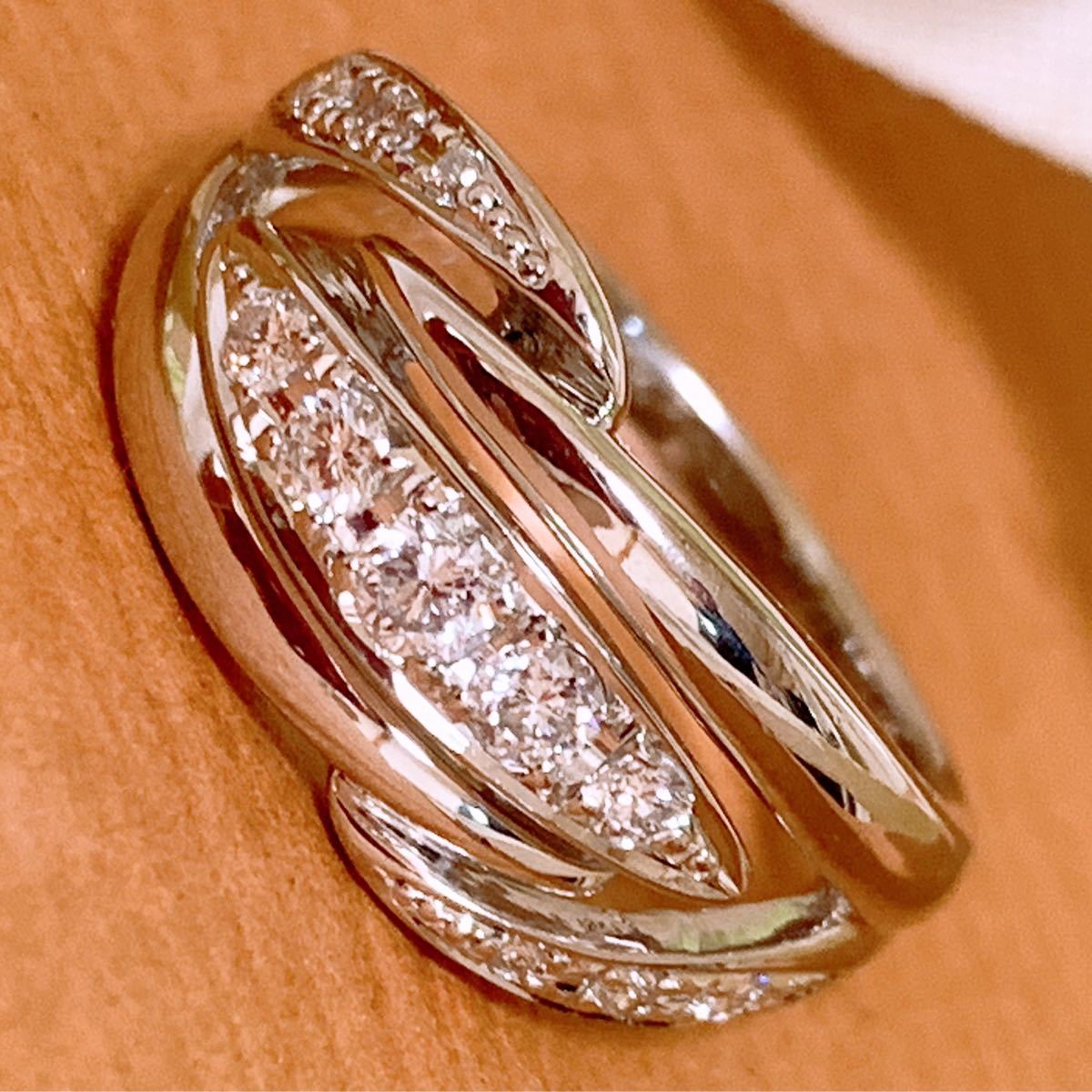 照り照り 約7.4g D0.33CT プラチナリーフダイヤリング プラチナリング