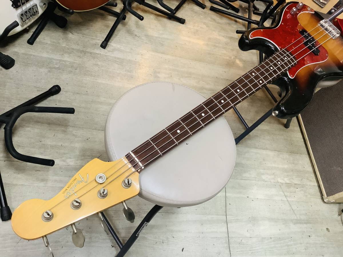 Fender Japan PB62 プレシジョンベース-