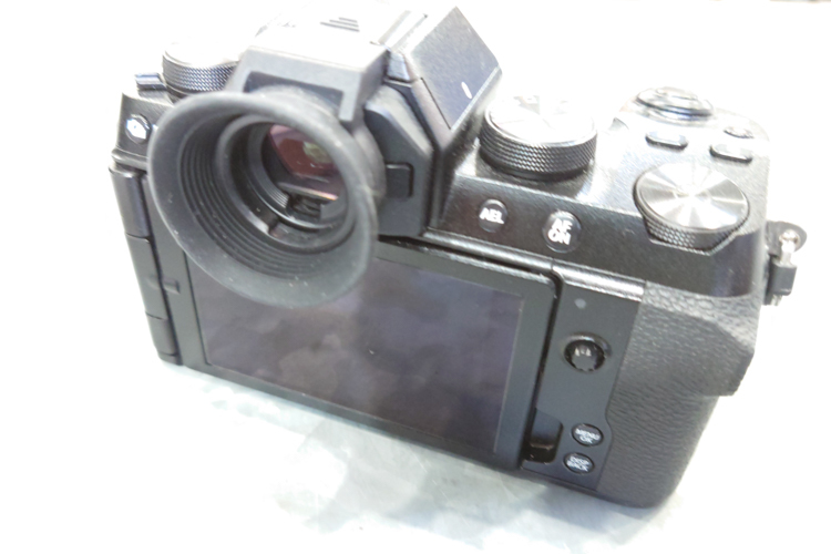 FUJIFILM X-S10 レンズキットXC15-45mm おまけ付き の商品詳細 | 日本