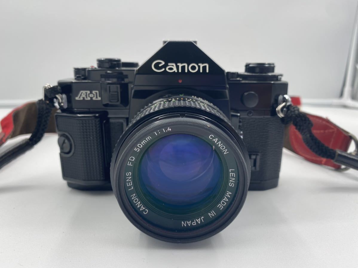 【美品】Canon A-1 本体　フィルムカメラ 一眼レフカメラ レンズ ストロボ その他備品セット キャノンカメラ カメラ_画像3