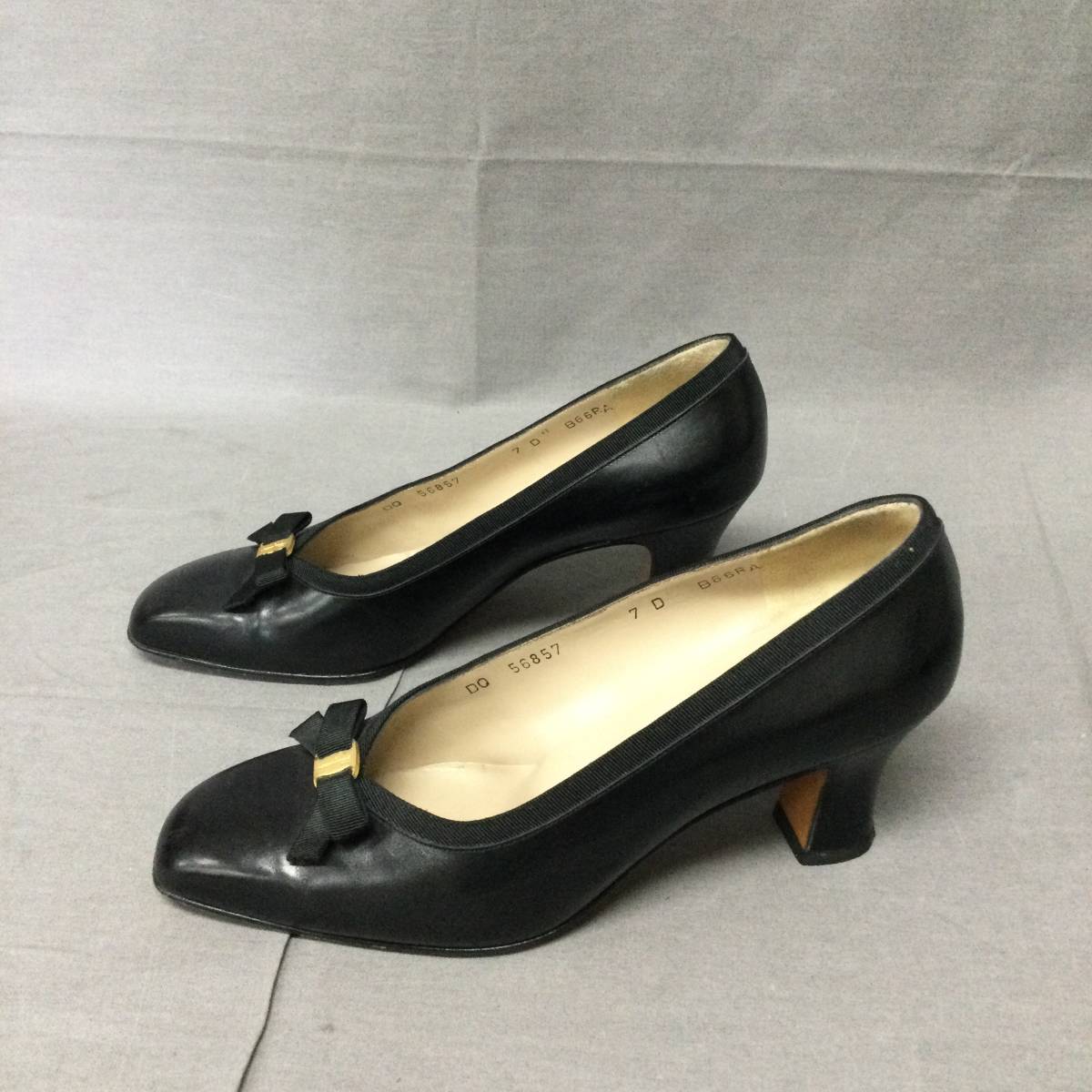040504 204768-7 Salvatore Ferragamo サルヴァトーレ フェラガモ