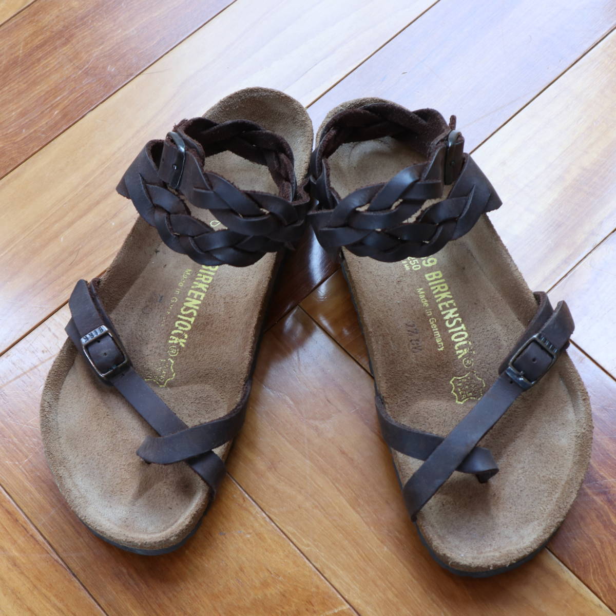 BIRKENSTOCKビルケンシュトック モデルYARAサイズ39（25.0～25.5）約２