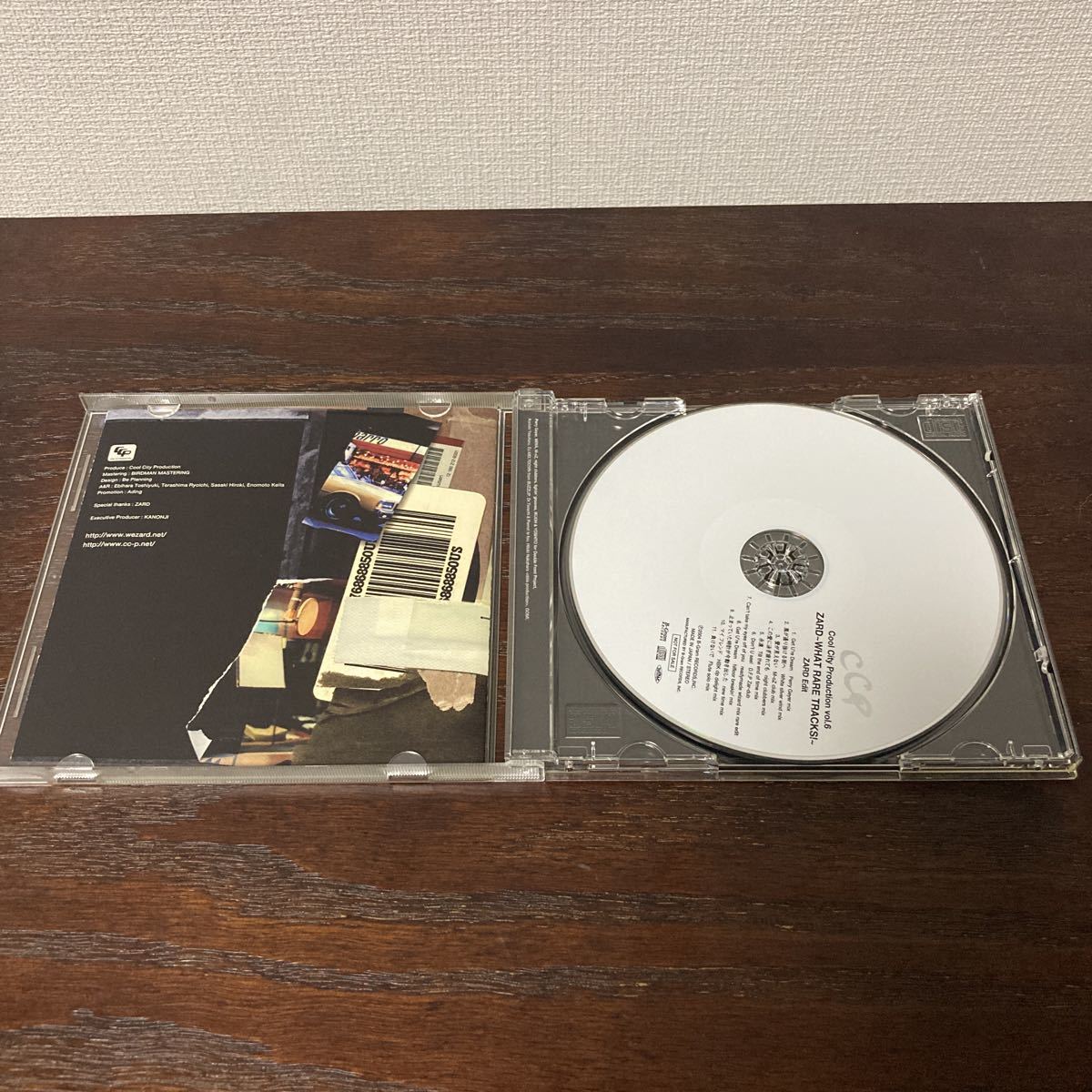 ZARD 限定CD ZARD WHAT RARE TRACKS ! ZARD Edit ザード坂井泉水的详细