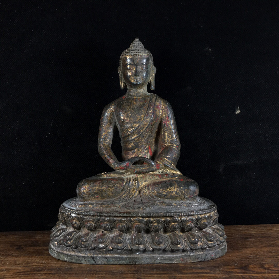大珍品・銅製・撒金・釋迦牟尼仏像』・供樣品・置物・古賞物 ・中国 大珍品・銅製・撒金・釋迦牟尼仏像』・供樣品・置物・古賞物 ・中国