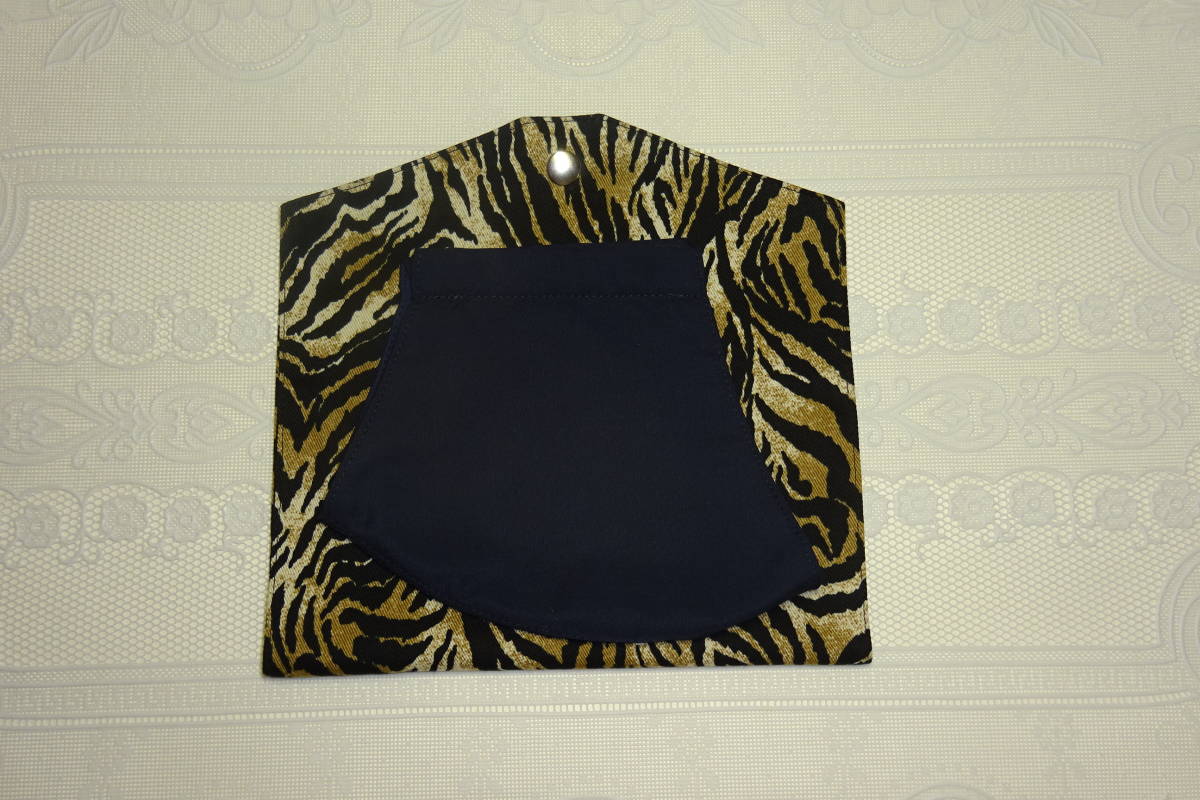  mask case 16.5×19. extra-large wide wide width tiger pattern Brown black mask inserting Flat type temporary put hand made 