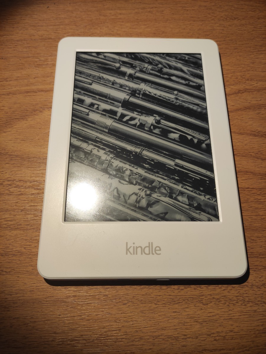 Kindle WP63GW ホワイト　広告あり