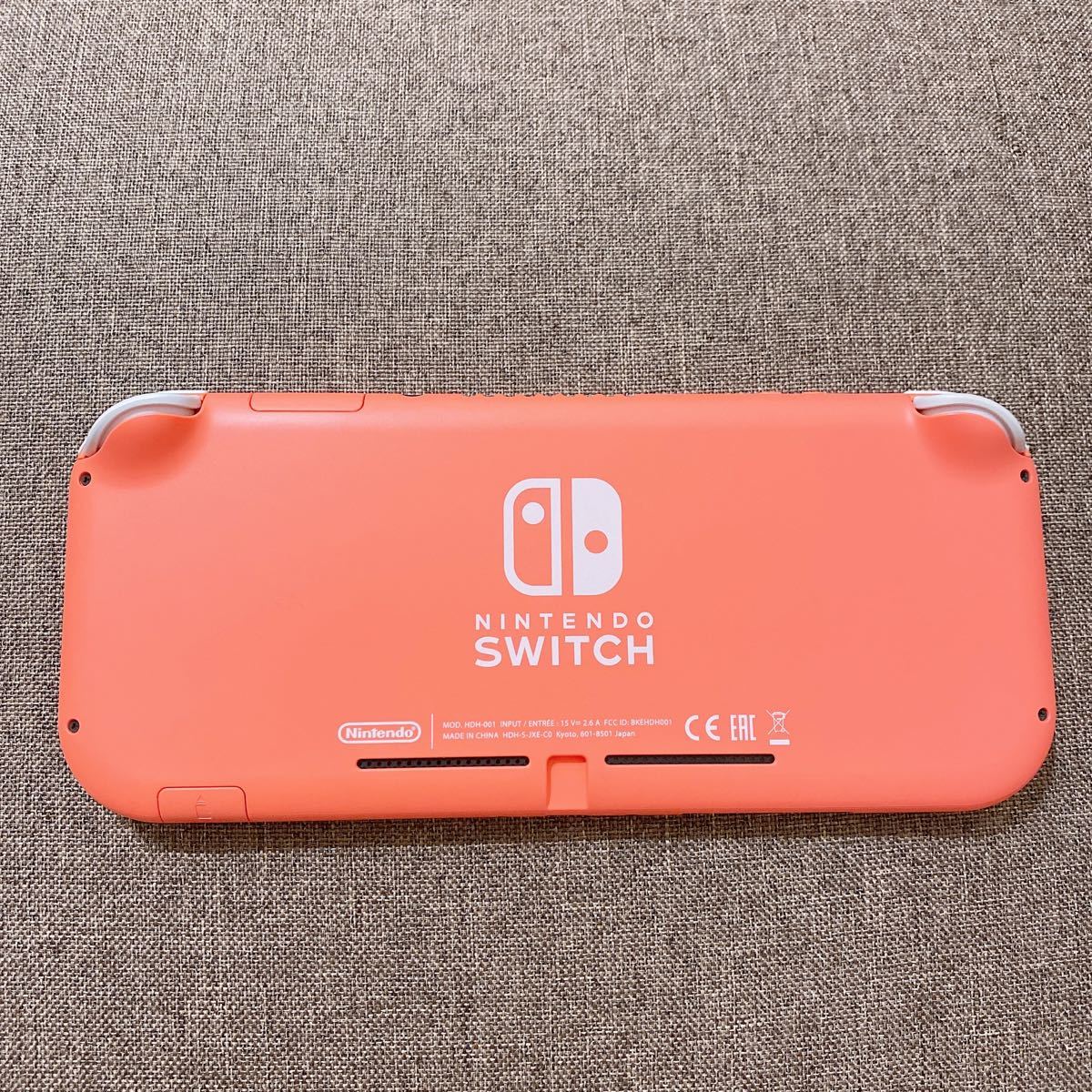 Nintendo Switch Lite コーラル