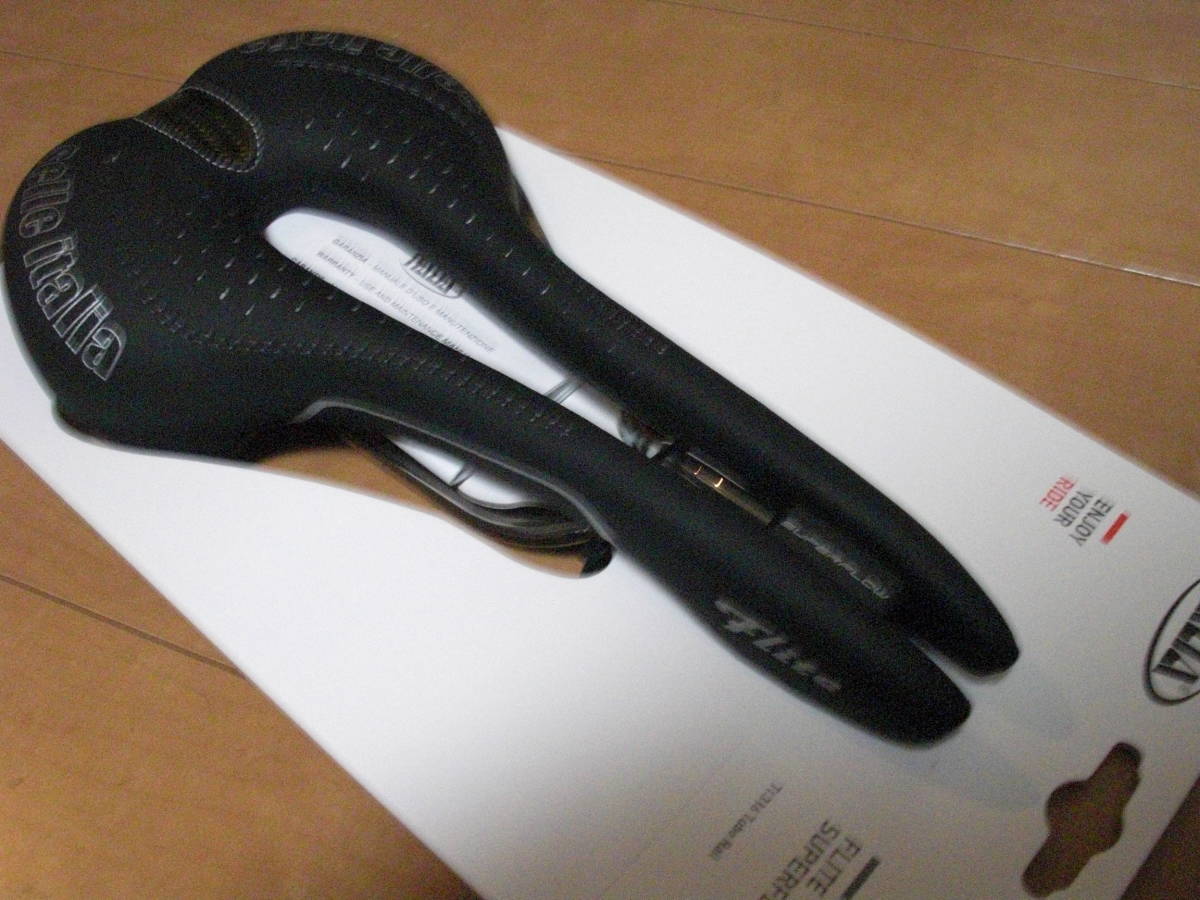 代引き人気 セライタリア FLITE SUPER FLOW 未使用品 セラ