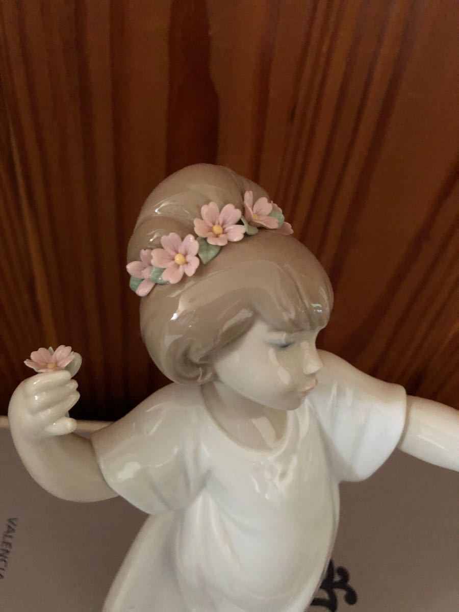 リヤドロ リアドロ Lladro 1366 ブランコに乗る少女-