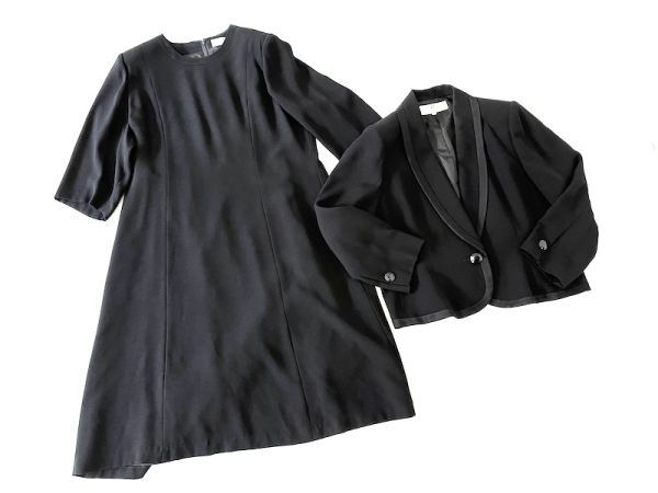 GIVENCHY ワンピースの値段と価格推移は?|187件の売買情報を集計した ...