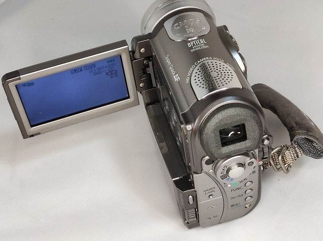 12612円 【64%OFF!】 Panasonic パナソニック NV-DS200 ビデオカメラ miniDV