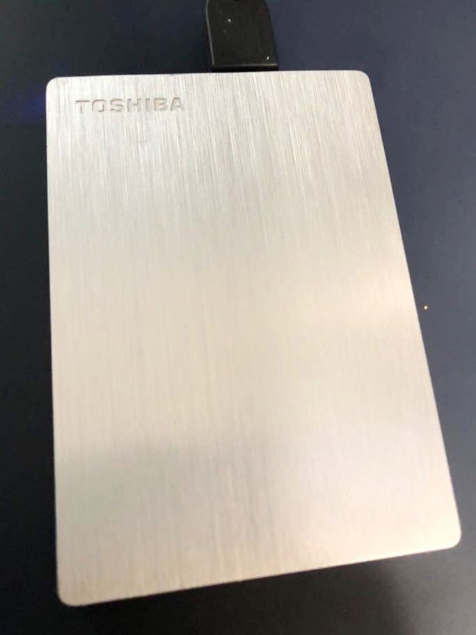 TOSHIBA CANVIO 2.5インチ外付けHDD 500GB スリム アルミヘアライン USB3.0【デザイン◎】