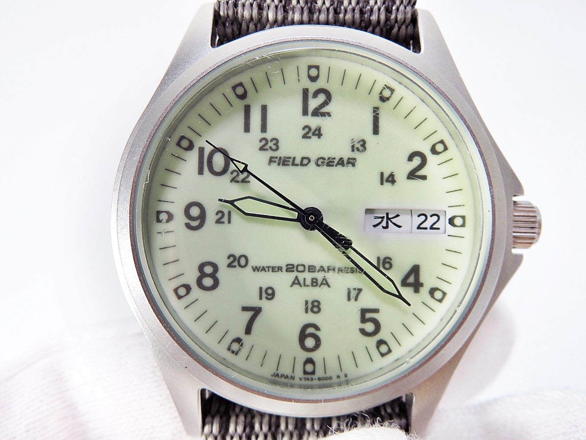 SEIKO ALBA FIELD GEAR V743-8000 セイコー アルバ フィールドギア デイデイト メンズ クォーツ 腕時計  全面ルミブライト文字盤 003FSZI58