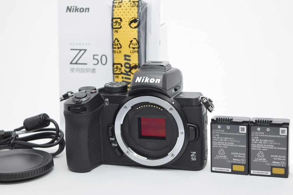 美品☆Nikon ニコン Z 50 ボディ☆予備バッテリー付・ショット数約3000