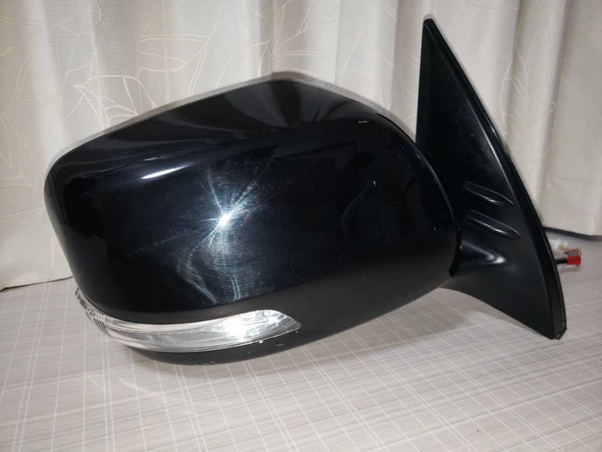 * Toyota TOYOTA round Cruiser Prado 150 series right door mirror *