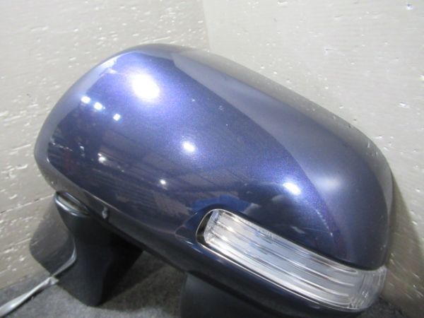 28556 ZRR70W Voxy previous term turn signal attaching left door mirror blue color /9AF scratch 