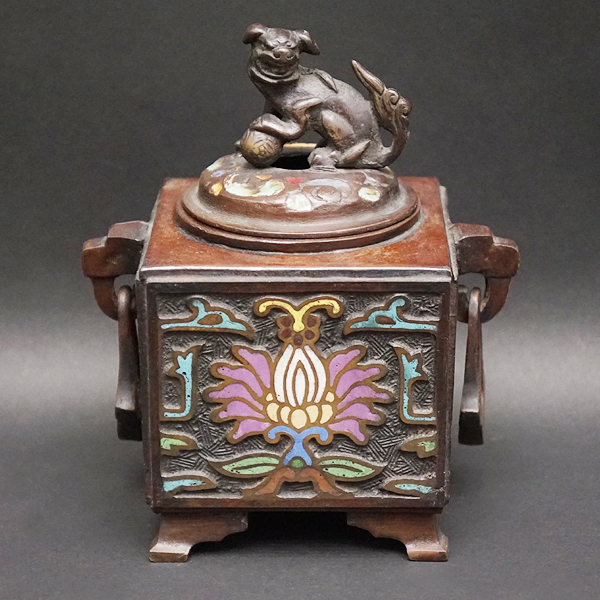中国美術 中国古玩 古銅 獅子摘七宝造 香炉 唐物 蓋付 色絵花文 骨董 