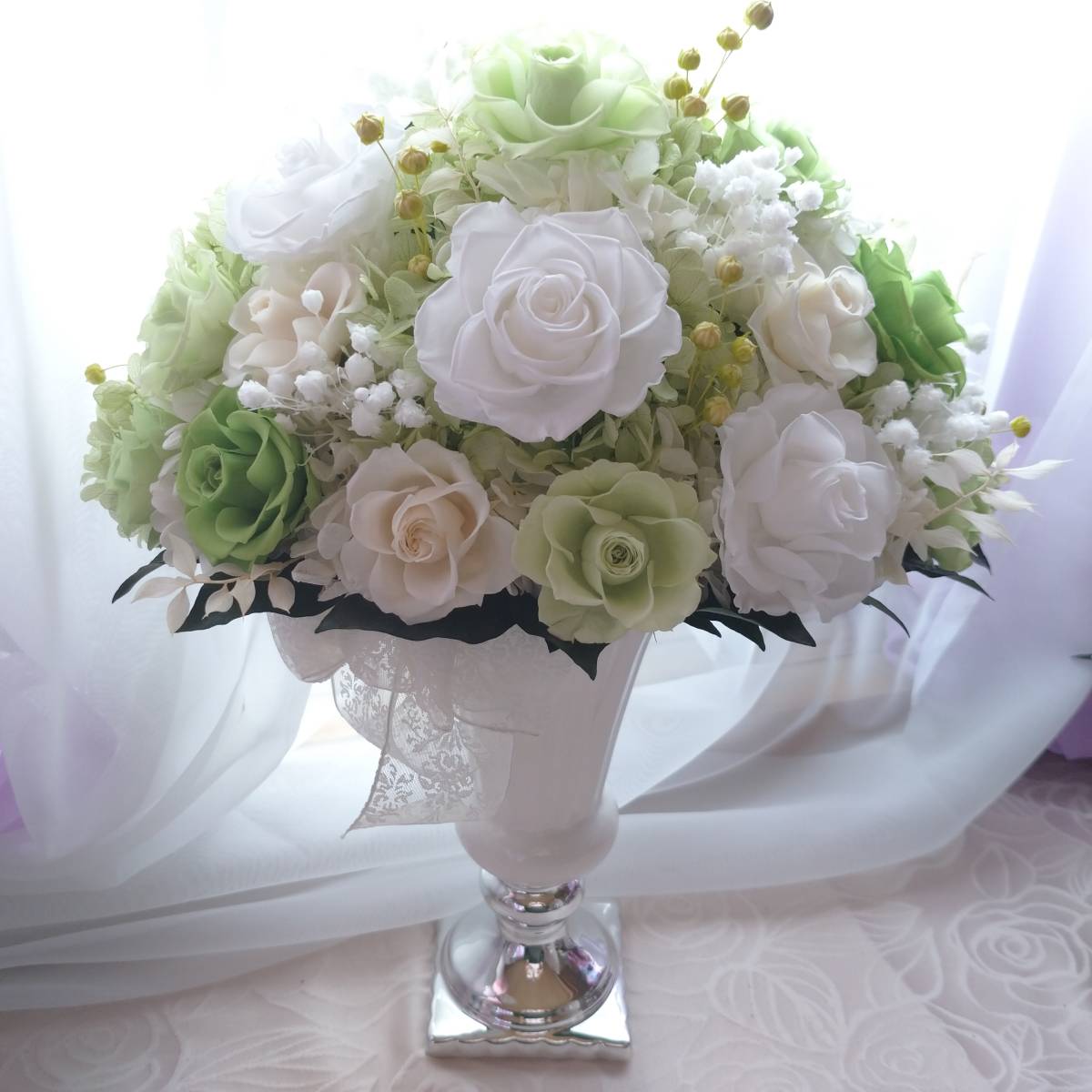 *Rose House* preserved flower! Princess white lime green Prairie green in present .!