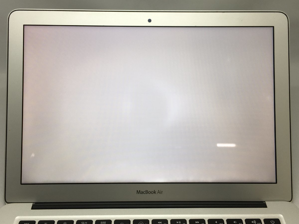 ☆～ 1円スタート！！ Apple MacBook Air MD760J/B (13-inch, Early 2014) 訳あり品 ～☆ [Nmc]_ホワイトスポット