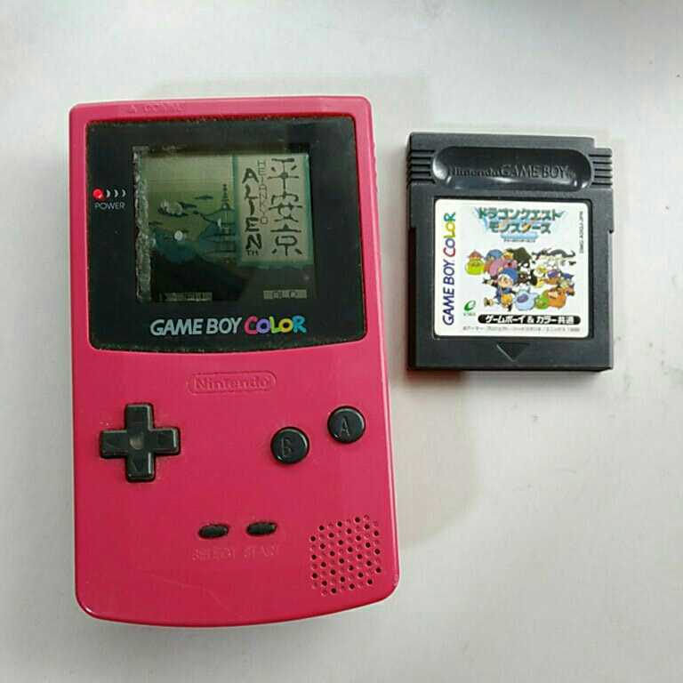 送料無料(M1309)ゲームボーイカラー GAME BOY COLOR Nintendo 任天堂 CGB-001　レッド　ソフト2点付き　_画像2