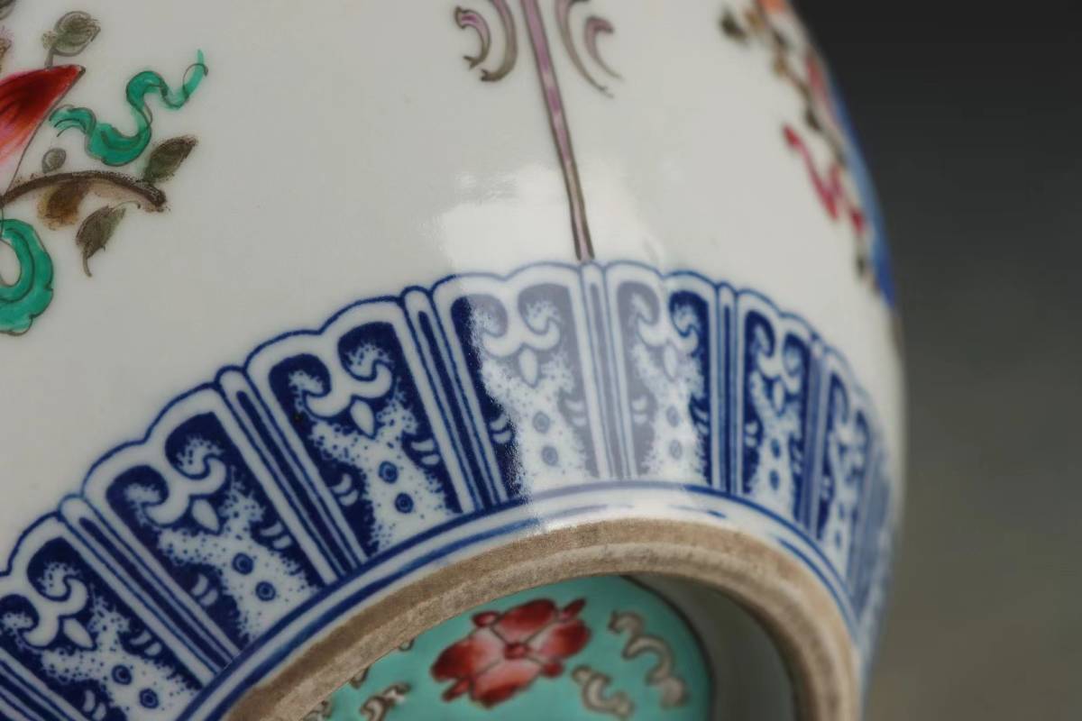 中国乾隆年製長頸瓶骨董唐物アンティーク古美術江戸青磁手描きドラゴン模様の陶器瓶 中国乾隆年製長頸瓶骨董唐物アンティーク古美術江戸青磁手描き