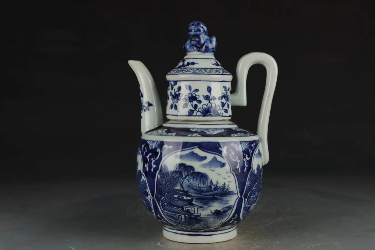 一番の贈り物『清・康熙年製款・古陶磁器・青花花卉纏枝開窗山水図執壺