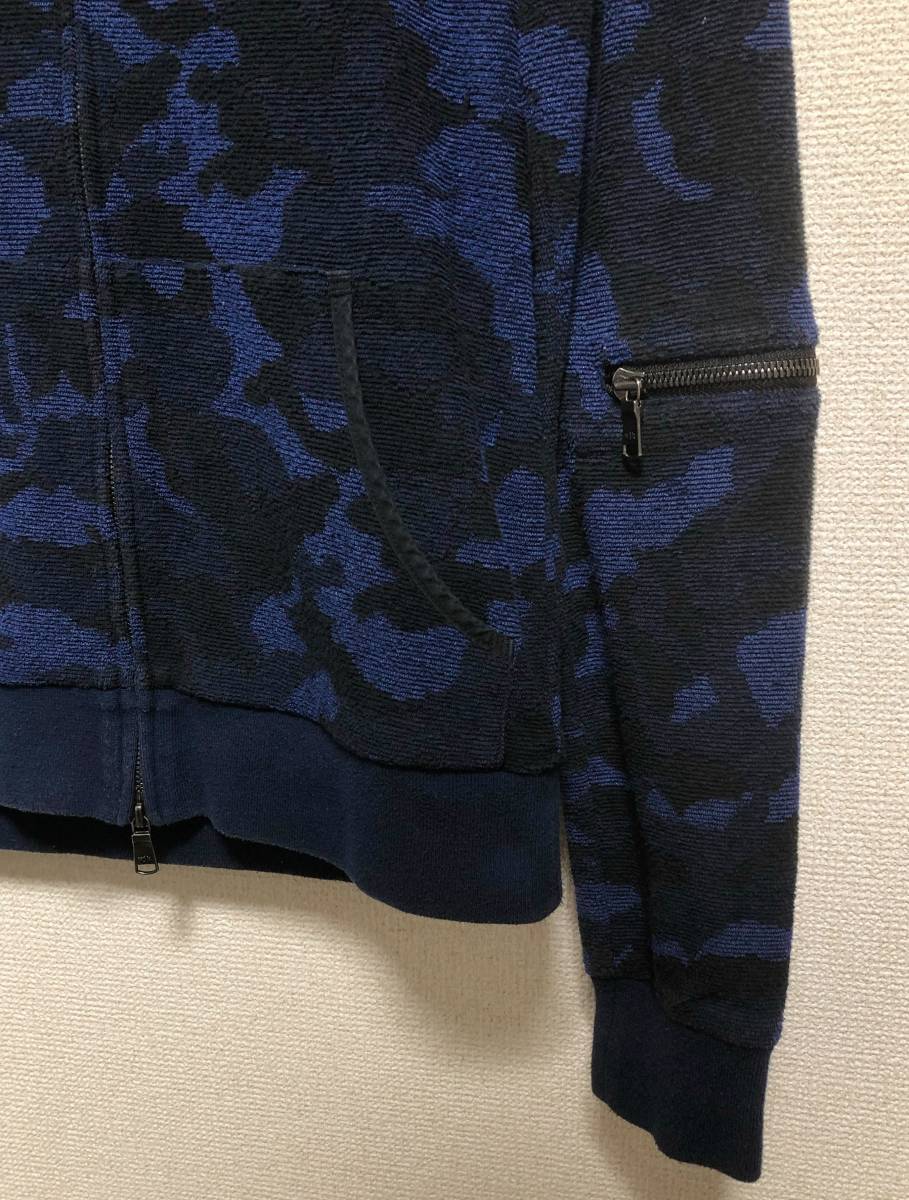 美品 16SS wjk 迷彩 パイル ジップ パーカー サイズM 紺 カモ スウェット シャツ AKM 1 piu 1 uguale 3 junhashimoto_画像4