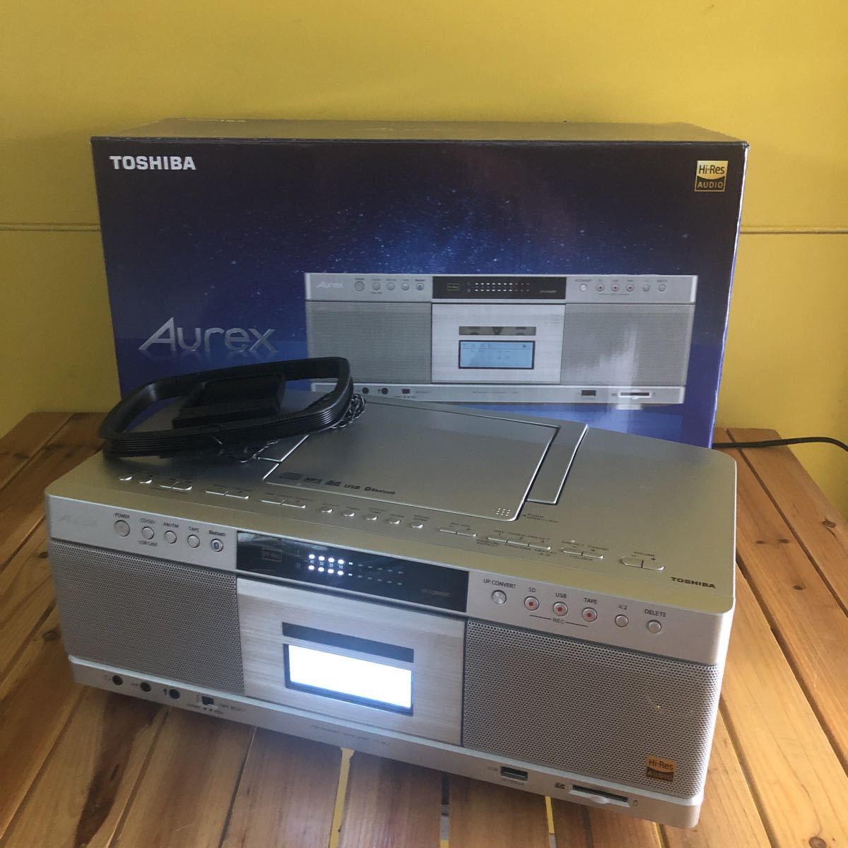 TOSHIBA ハイレゾ対応 SD/USB/CDラジオカセットレコーダー TY-AK2 '20