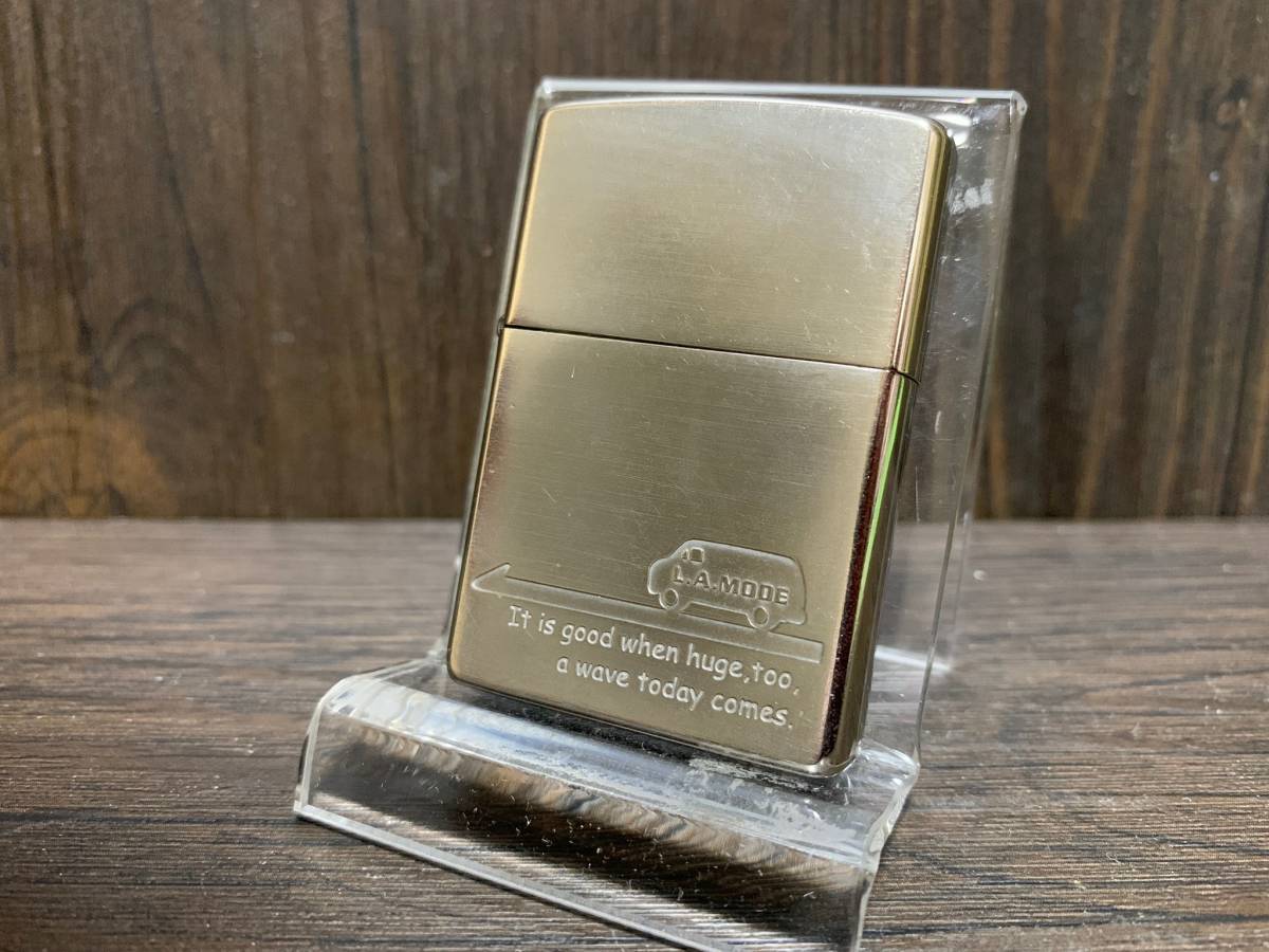 大量出品中!!【希少】2000年製 Zippo 'L.A.MODE' ミレニアム プレーン シルバーカラー ミニバス 車 ロサンゼルス 喫煙具 ジッポー_画像1