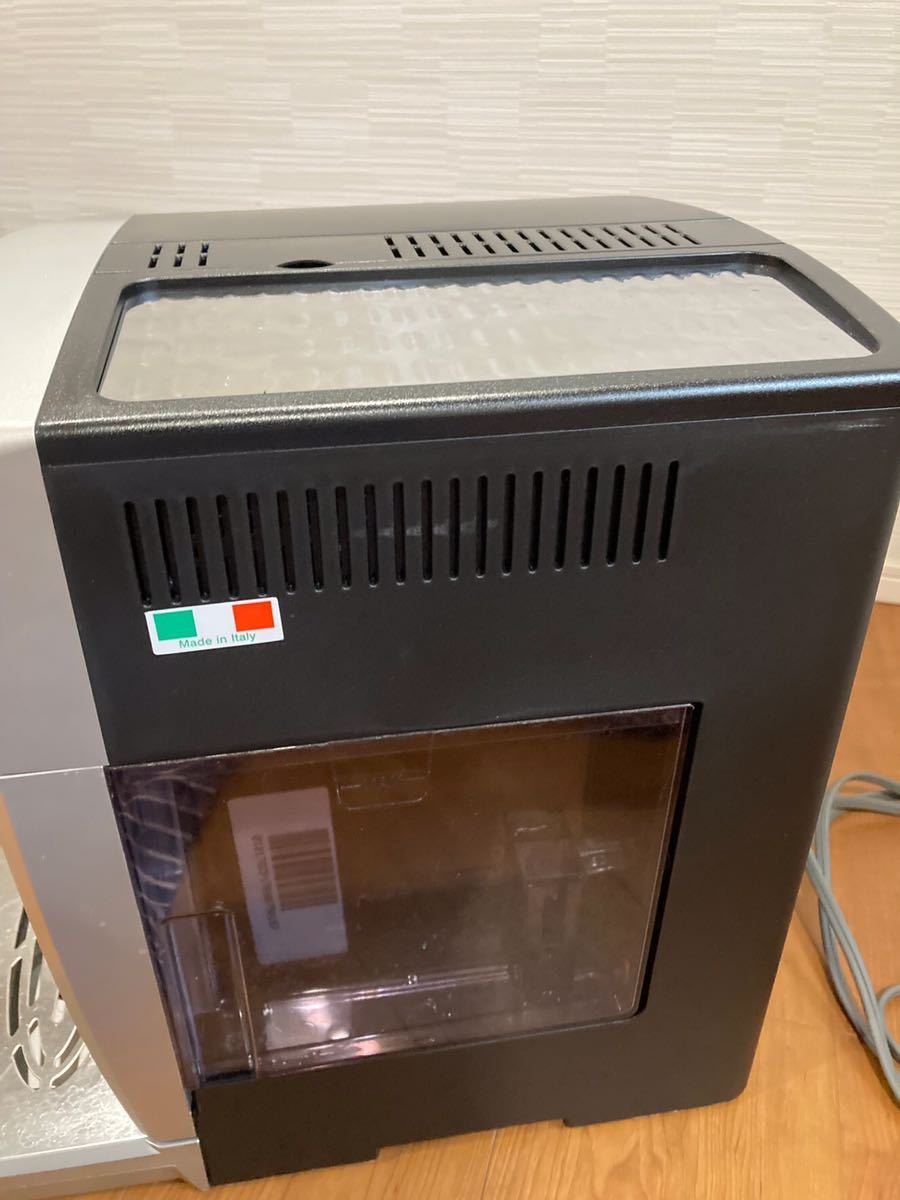 デロンギ 全自動エスプレッソマシン マグニフィカ ESAM03110S デロンギ 全自動エスプレッソマシン マグニフィカ ESAM03110S
