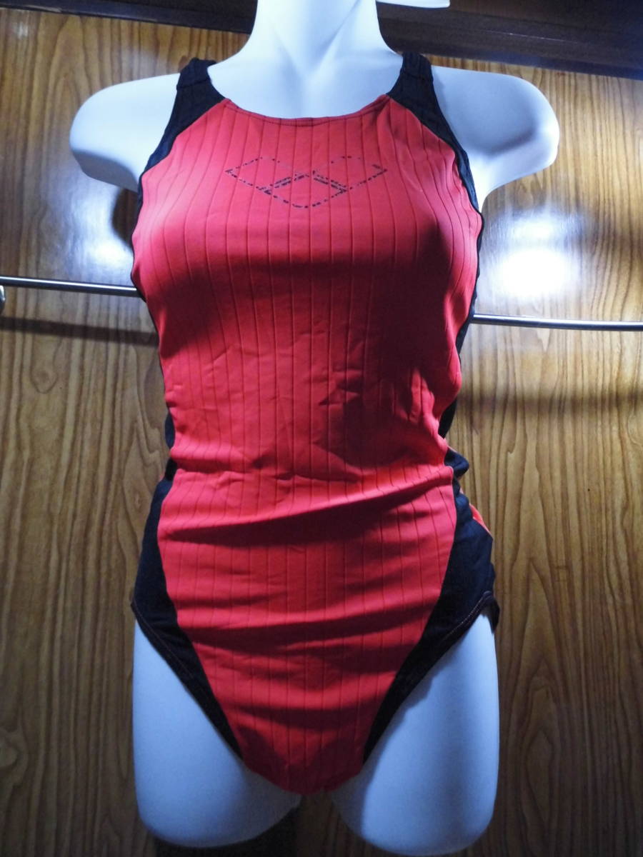⑤arenaアリーナ 昔の赤が眩しいデカロゴ競泳水着 Ｍサイズ 長期保管品
