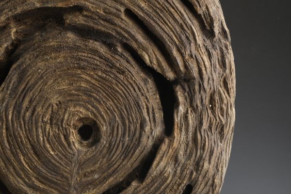 直送商品老沈香の木 天然木盤 清時代 極細工 手彫り 古賞物 中国古玩 蔵出 その他