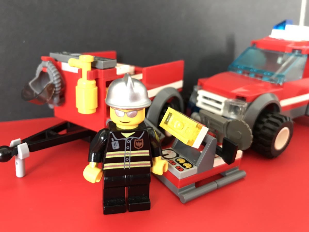 レゴ LEGO 2007年 7942 Off Road Fire Rescue ジャンク　同梱可能　大量出品中_画像1