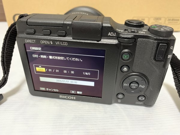 RICOH リコー GXR + A16 KIT 1620万画素 24-85mm コンパクトデジタルカメラ 元箱各種アクセサリー付き_画像4