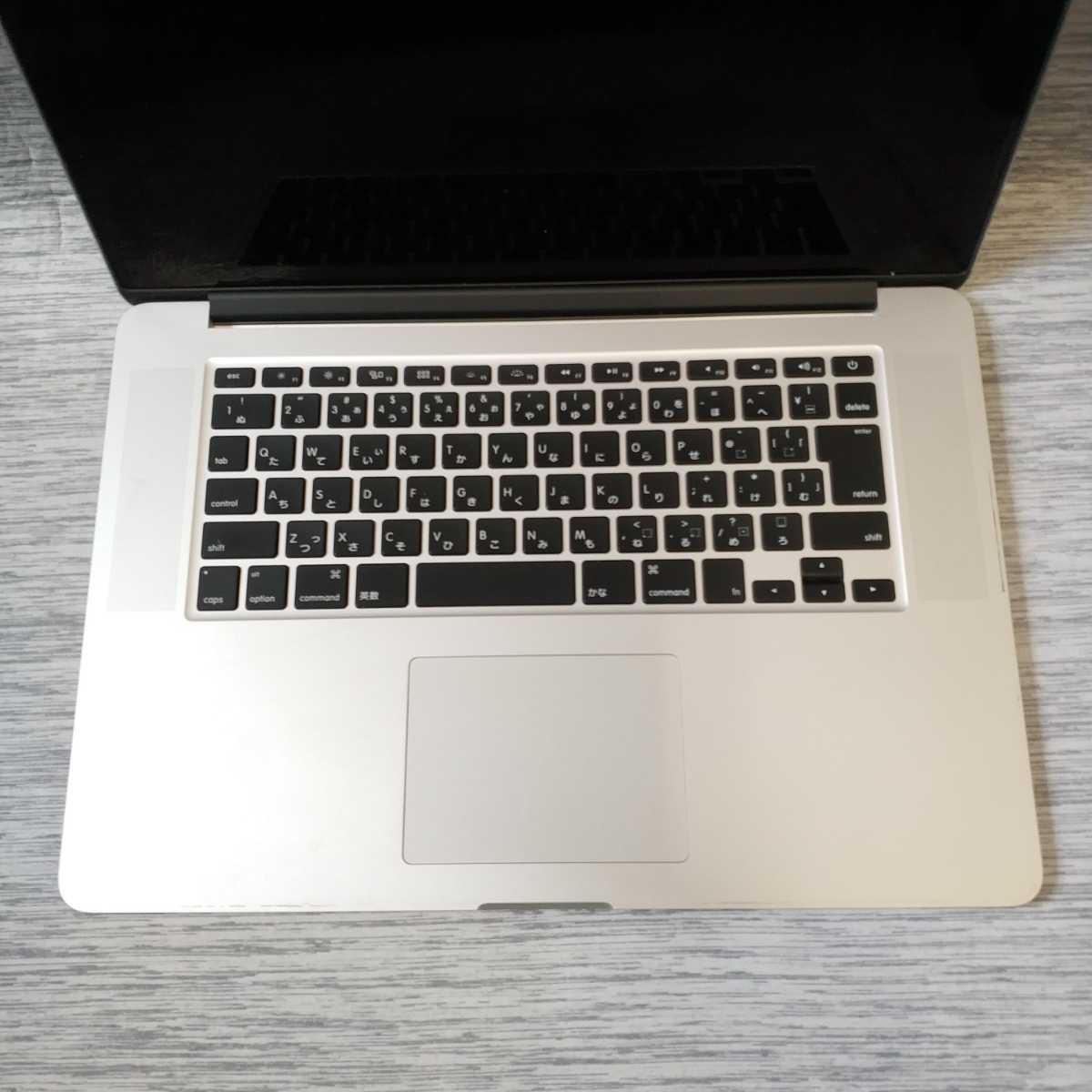 即日発 速達 Apple MacBook Pro A1398 Retina 2012 MC975LL/A ★ Core i7 2.3GHz/メモリ8GB/SSD256GB/15インチ/mac OS Catalina 10.15.7_画像4