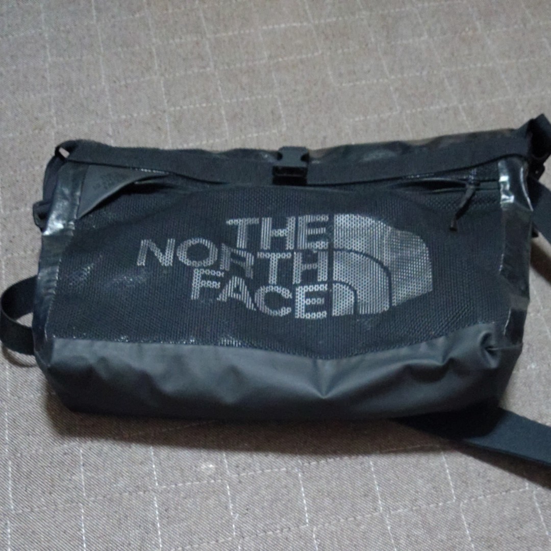 THE NORTH FACE　ポストマン　ショルダーバッグ