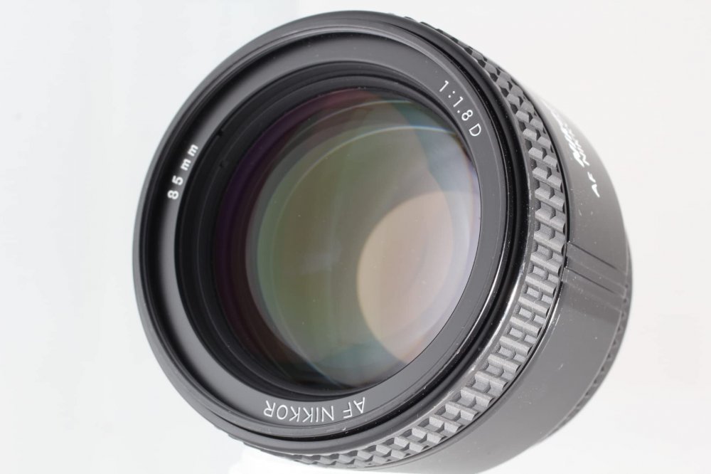 Nikon Ai AF Nikkor 85mm F1.8D_画像4