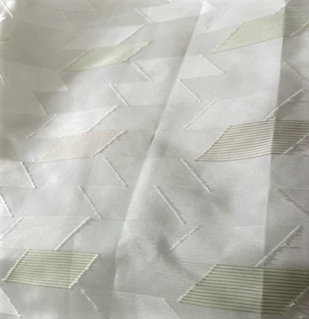 NITORI　ニトリの遮熱・遮像レースカーテン「フラップ」　試し吊りのみ　100×110センチ2枚組　オシャレ_実物