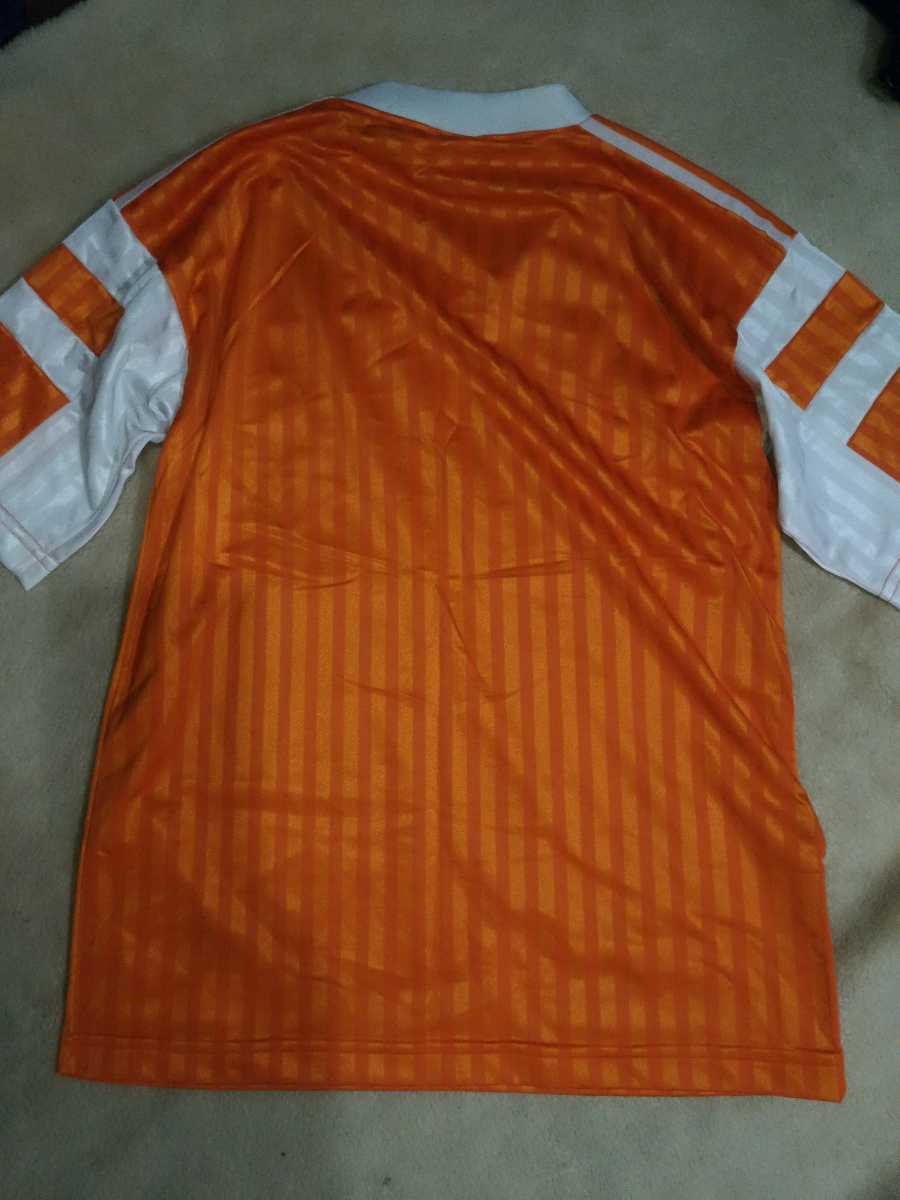  rare Vintage USA made adidas top and bottom setup short sleeves shirt / short pants men's US size Mtore file Logo made in USA orange / white 