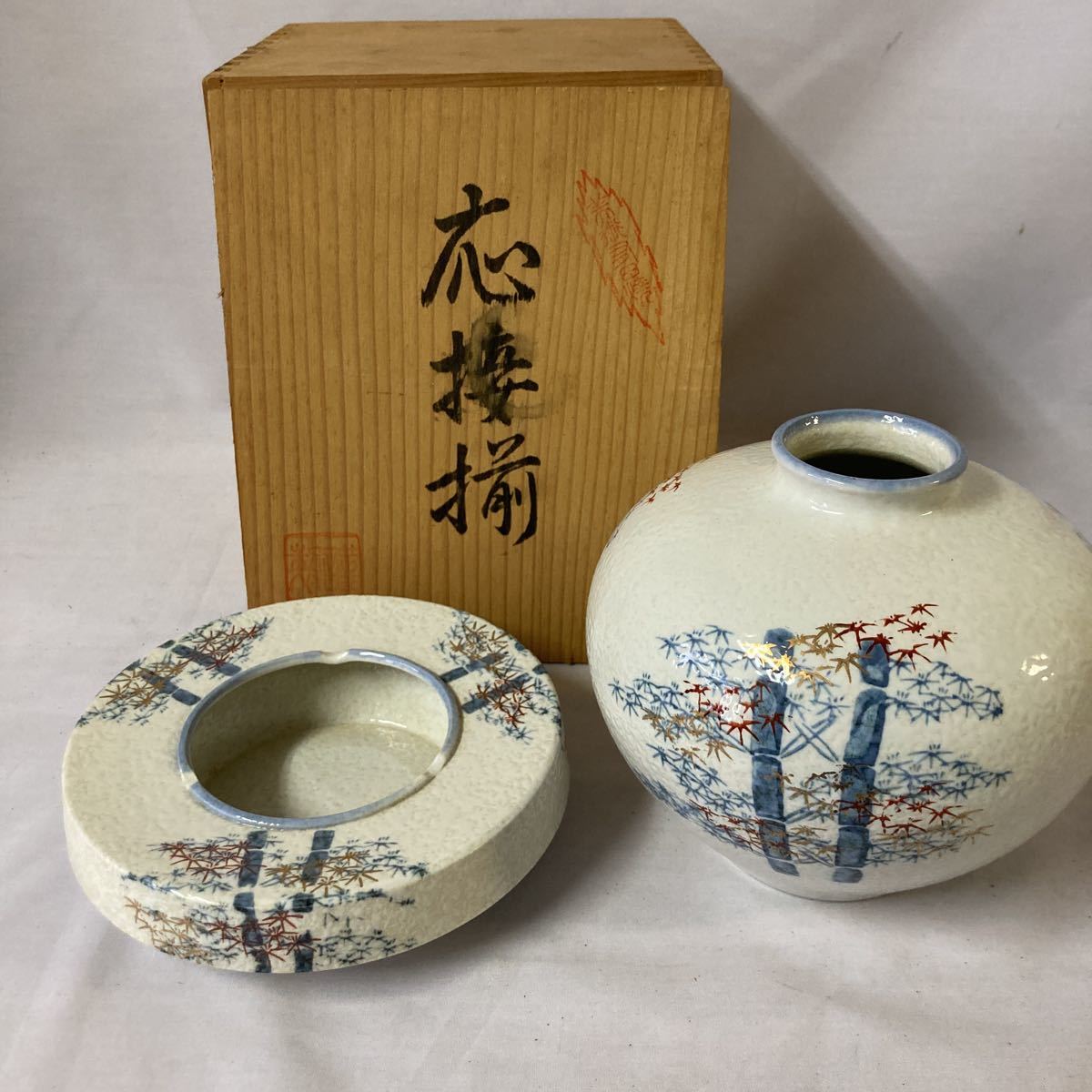 高級素材使用ブランド有田焼 花瓶 灰皿 アンティーク 骨董品 壺 陶芸 直売純正 C08497 総重量1906g:真作 青磁徳利12本 陶芸