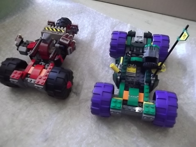 LEGO レゴ スーパー・ヒーローズ ハルク vs レッドハルク 76078 組み立て済み 現状渡し品 同梱不可_画像2