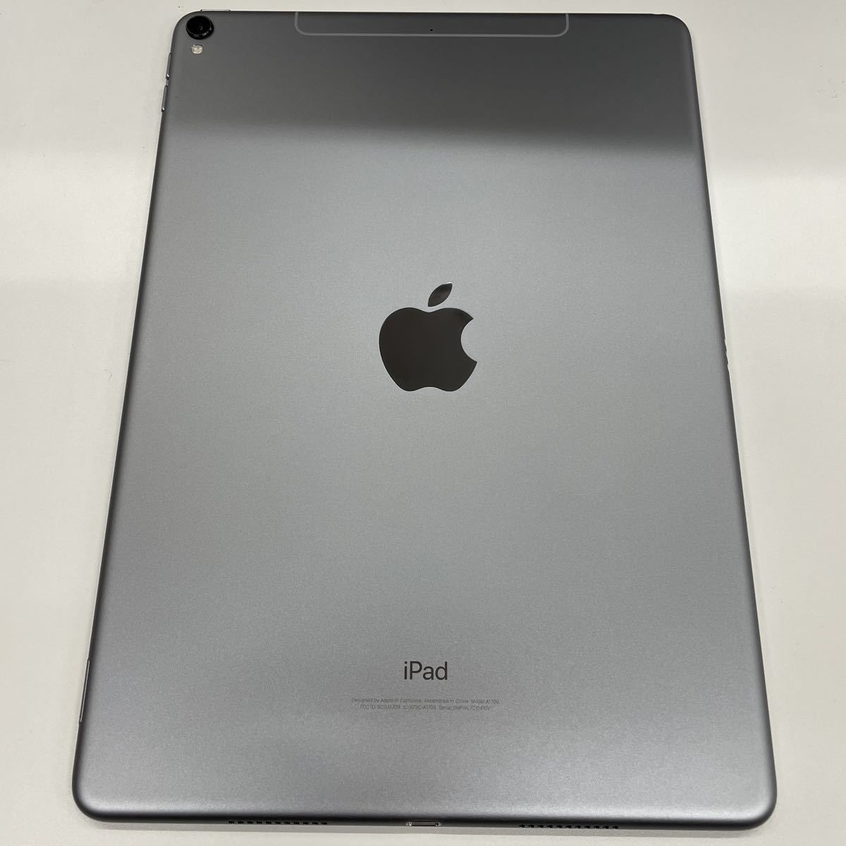 Y5/ Apple iPad Pro MPHG2J/A 256GB Wi-Fi+Cellular スペースグレイ _画像2