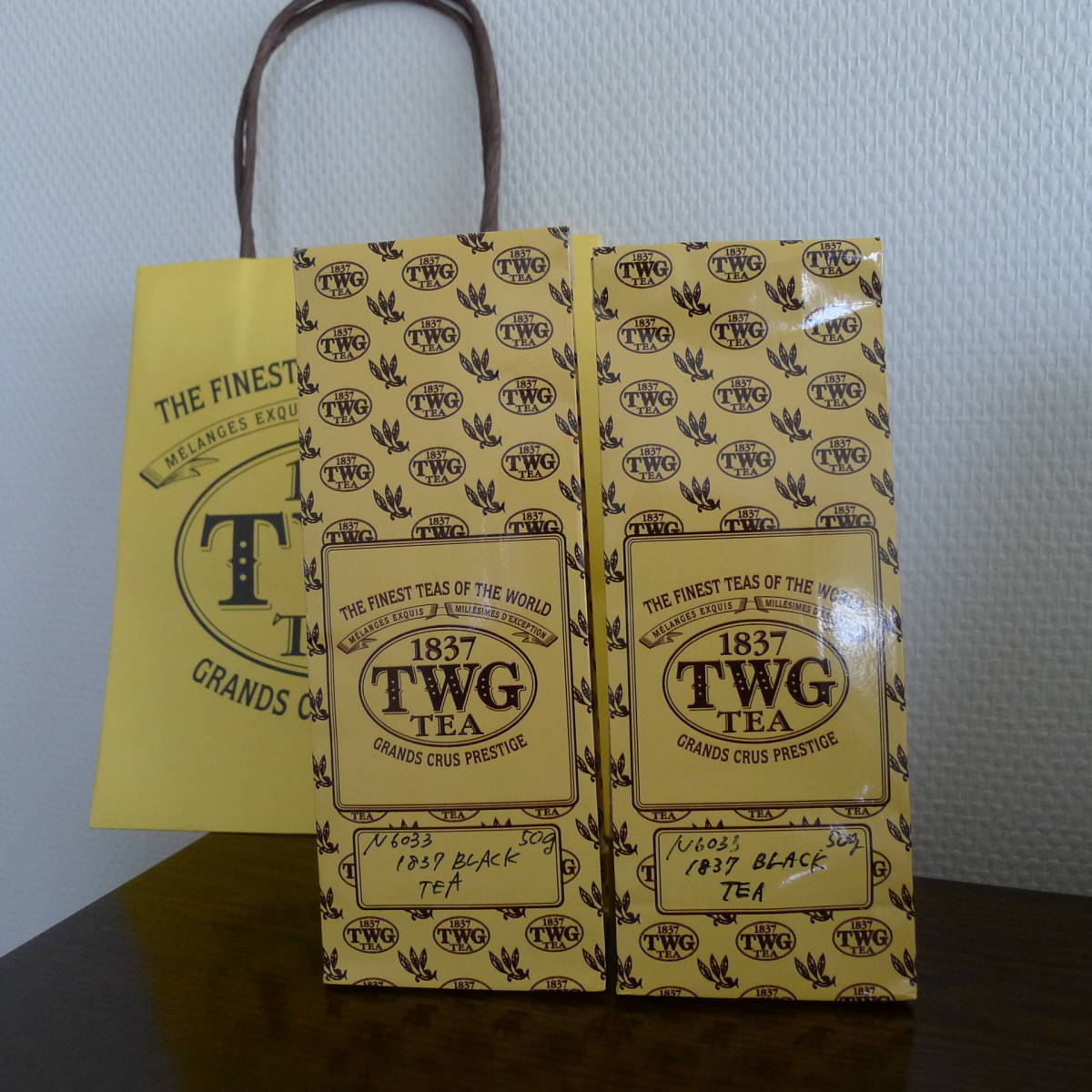 TWG 紅茶 1837ブラックティー 茶葉50ｇ×2袋 新品 (N6033ルースティーTWG TEA ティーダブルジーティー ベリー　①_画像1