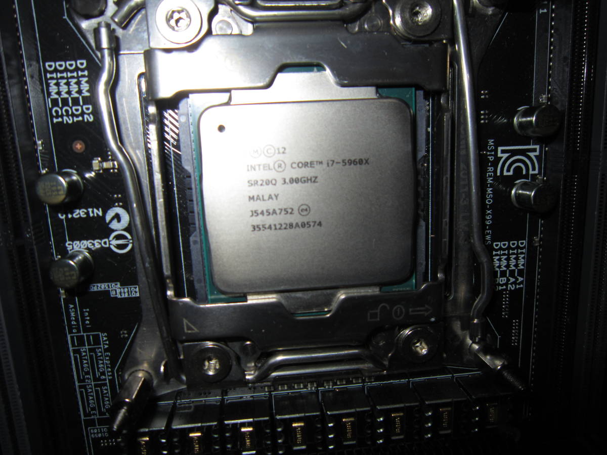 Core i7-5960X Extreme Edition + ASUS X99-E WS 動作確認済み現状