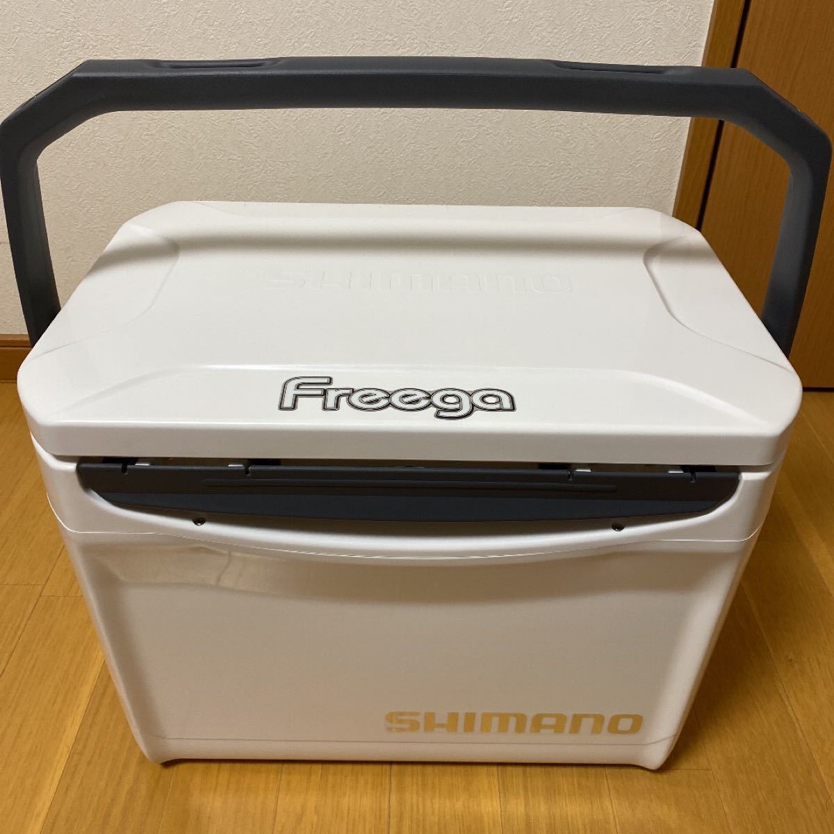 代引き不可】 シマノ(SHIMANO) クーラーボックス 20L ベイシス 代引き不可】 シマノ(SHIMANO) クーラーボックス 20L ベイシス